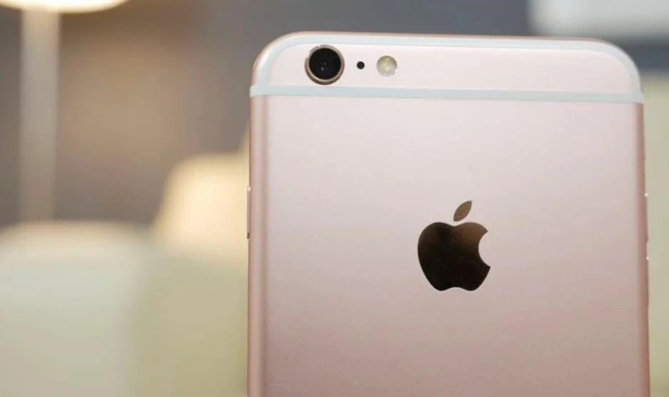 消息称苹果公司Apple可能就“电池门”事件向加拿大人支付赔偿金