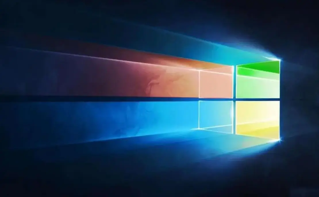 微软发布Windows 10新功能更新:锁屏界面更丰富,桌面引入Windows Spotlight