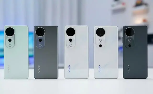 OPPO Reno12和荣耀200与vivo s19三款中端机哪个值得买?