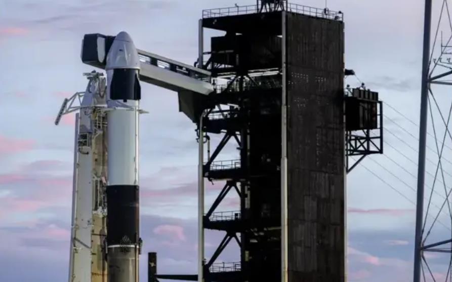 SpaceX“北极星黎明号”太空任务因氦气泄漏推迟
