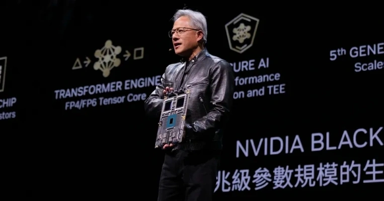 英伟达 CEO 黄仁勋近三个月出售近 600 万股股票,价值约 7 亿美元
